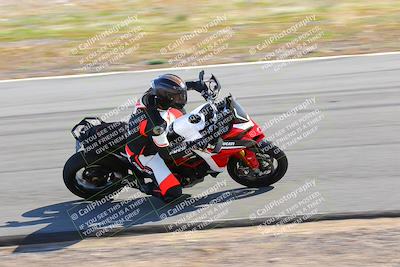 media/Feb-05-2023-Classic Track Day (Sun) [[c35aca4a42]]/Group 2/session 1 turn 9/